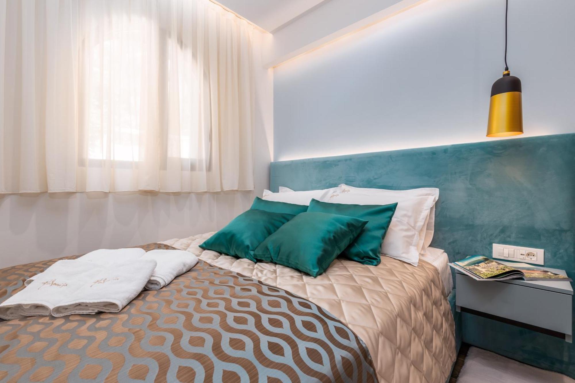 Hotel Vila Hedonija Херцег-Нови Номер фото